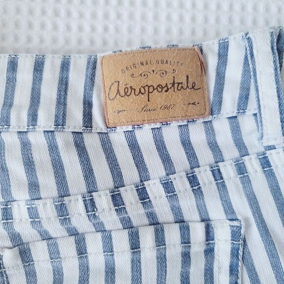 Aeropostale Women's Striped Stretch Denim Blue white Shorts size 0 - Picture 4 of 9